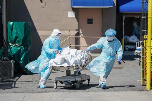 Estados Unidos puede llegar a 100 mil casos diarios de coronavirus, advierte epidemiólogo