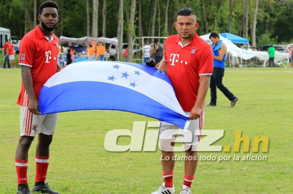 Los hondureños que disfrutan del fútbol burocrático en Houston
