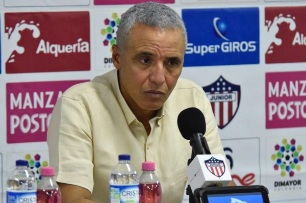 Alexis Mendoza es destituido por del Junior FC por malos resultados