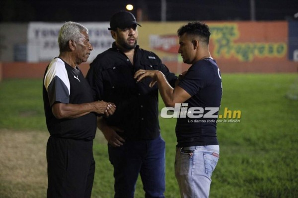 Homenaje y aplausos a Mariano Acevedo en amistoso para recaudar fondos por su enfermedad
