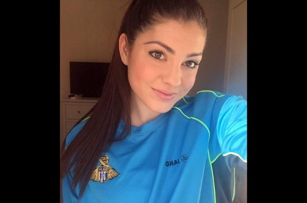 Conoce a Carla Humphrey, la futbolista europea más bella del mundo
