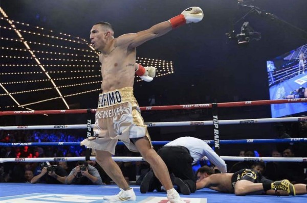 ¿Cuándo será la próxima pelea del hondureño Teófimo López?