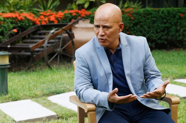 Edwin Banegas, la pluma tras el libro de los 90 años de grandeza del Motagua