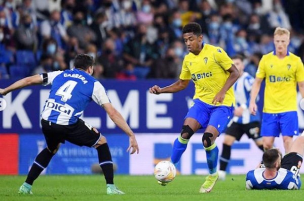 Choco Lozano catalogó como 'excesivo castigo para el trabajo del equipo' la derrota del Cádiz ante Espanyol