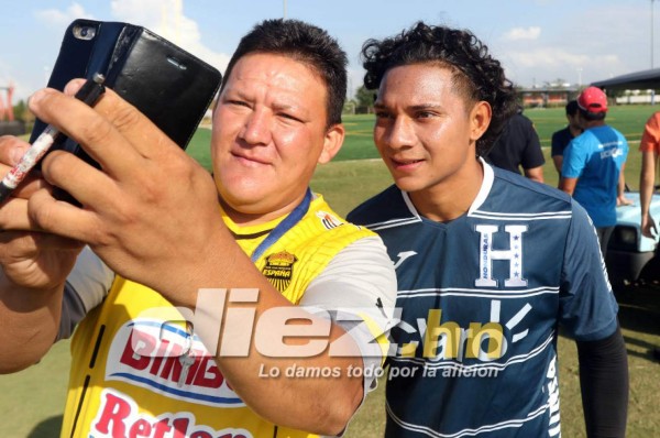 ¡Quioto y Discua de porteros! Las fotos del entreno de Honduras en Houston