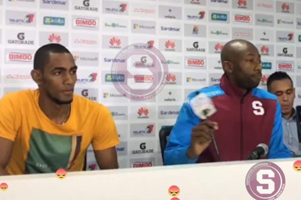 Piden la cabeza de Wanchope por Facebook en la presentación de Bengtson