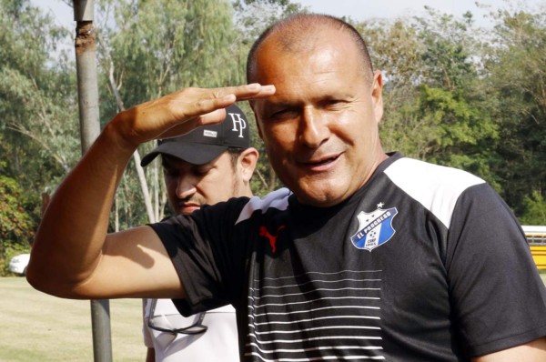Wilmer Cruz: 'No estoy preparado para tomar la Selección Nacional'