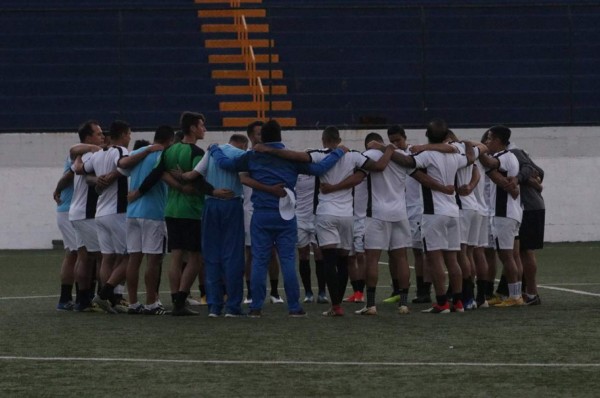 Guatemala quedó a oscuras en pleno reconocimiento de cancha en Nicaragua