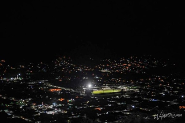 El estadio Marcelo Tinoco de Danlí ya cuenta con luz para juegos de noche