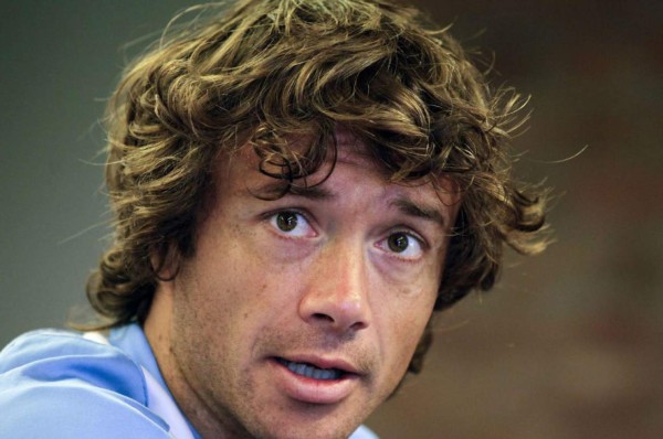 Diego Lugano, de crack uruguayo a portavoz de un club en Brasil