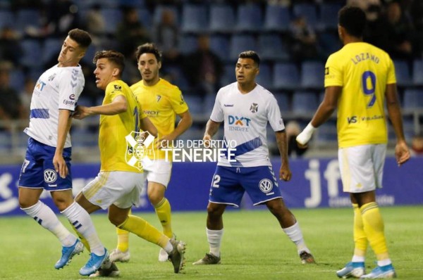 Cádiz le roba a un punto a Tenerife en el regreso de Antony Lozano al Heliodoro