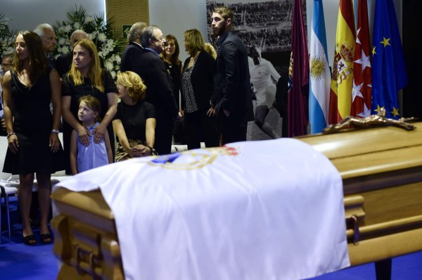 No hubo minuto de silencio por muerte de Alfredo di Stéfano