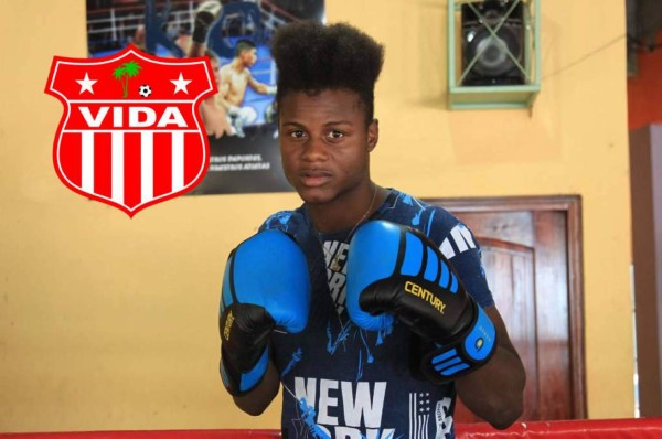 Carlos 'Pupita' Güity se pone a prueba en el Vida buscando convencer a Primitivo Maradiaga