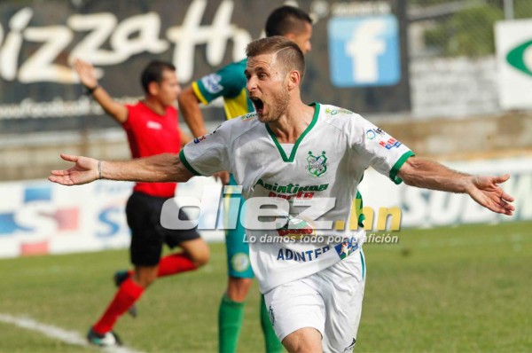 VIDEO: Argentino Emiliano Forgione se despacha golazo ante Juticalpa