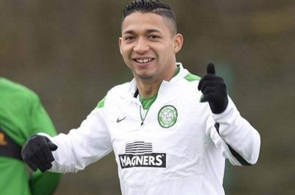 Emilio Izaguirre ni en la banca en el empate del Celtic ante Livingston en Escocia
