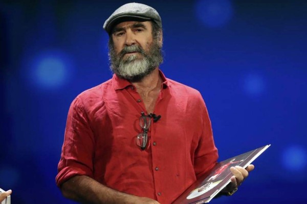 Eric Cantona y su mensaje apocalíptico al mundo mientras recibe premio de la UEFA