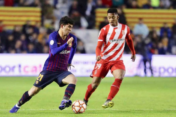 'Choco' Lozano recibe buenos comentarios de los Diarios Sport y Mundo Deportivo