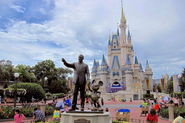Unos 43 mil empleados de Disney fueron suspendidos sin sueldo debido al coronavirus