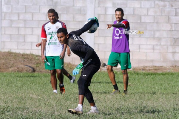 En fotos: El primer entreno de Henry Figueroa como jugador de Marathón