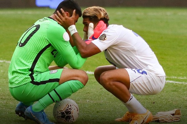 La impactante foto de Luis Palma que conmueve en el Preolímpico, la tristeza de EEUU y la locura en Honduras