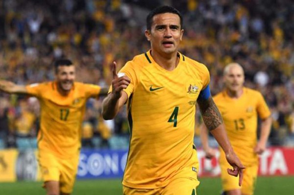 Oficial: El goleador de Australia Tim Cahill viaja a Honduras