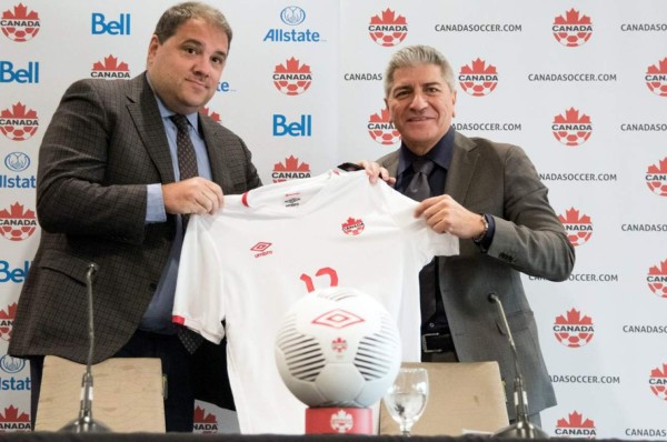 Canadá nombra al ecuatoriano Octavio Zambrano como su nuevo técnico