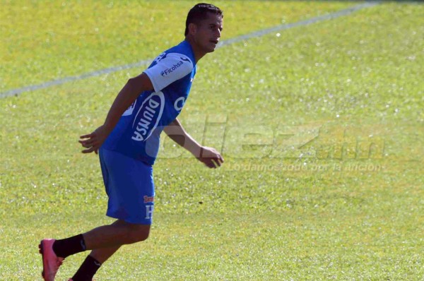 Óliver Morazán: 'Uno viene con la meta de competir y buscar un puesto'