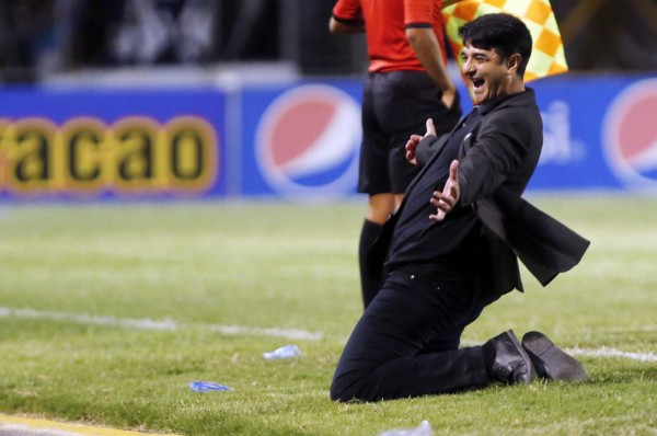 Diego Vázquez gana por primera vez las vueltas regulares de un torneo con Motagua