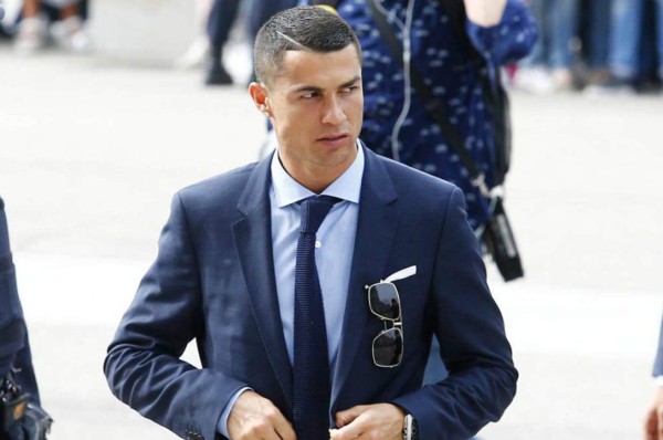 Cristiano Ronaldo sorprende a los visitantes de una ciudad china