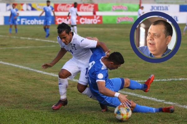 Orlando Ponce: Una cenicienta nos baja de las nubes, genera desconfianza y más incertidumbre