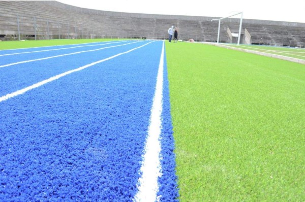 ¡Irreconocible! Con grama sintética y pista olímpica, así marcha la remodelación al estadio Roberto Suazo Córdova de La Paz