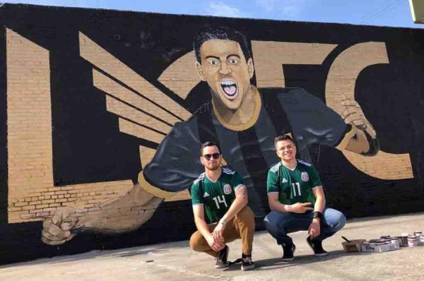 Pintan mural de Carlos Vela en las calles de Los Ángeles