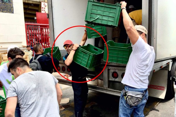 ¡EJEMPLAR! Paco Jémez, DT del Cruz Azul ayuda a víctimas del terremoto en México
