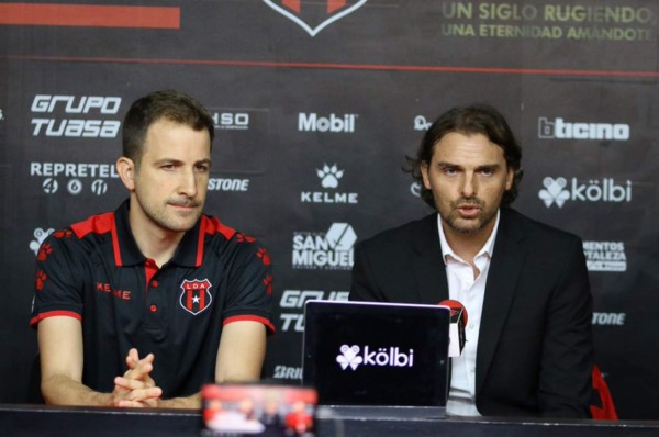 Alajuelense presentó a su nuevo cuerpo técnico comandado por Andrés Carevic
