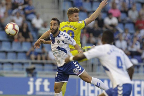 Cádiz le roba a un punto a Tenerife en el regreso de Antony Lozano al Heliodoro