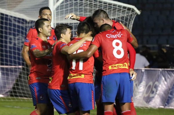 Municipal vence a Comunicaciones y ya suma 12 clásicos al hilo sin perder