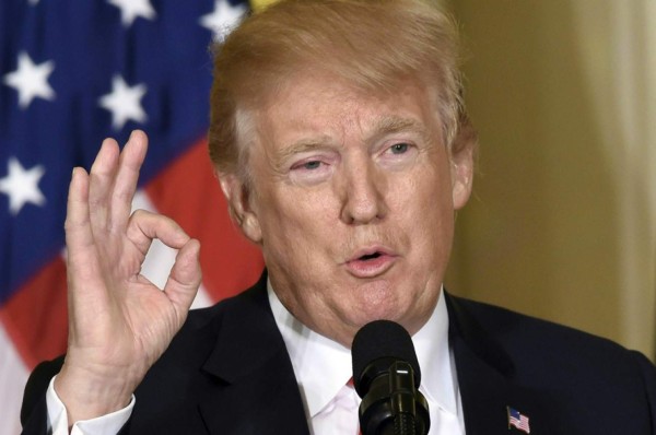 Donald Trump compara inmigrantes con serpientes traicioneras