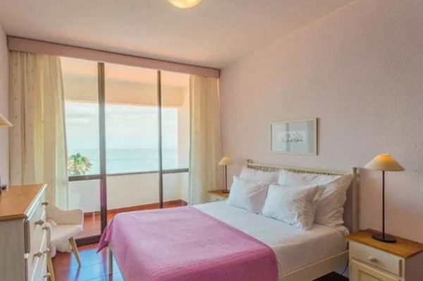 Cristiano Ronaldo se cansa de su apartamento en Funchal y alquila una casa en un pueblo de pescadores