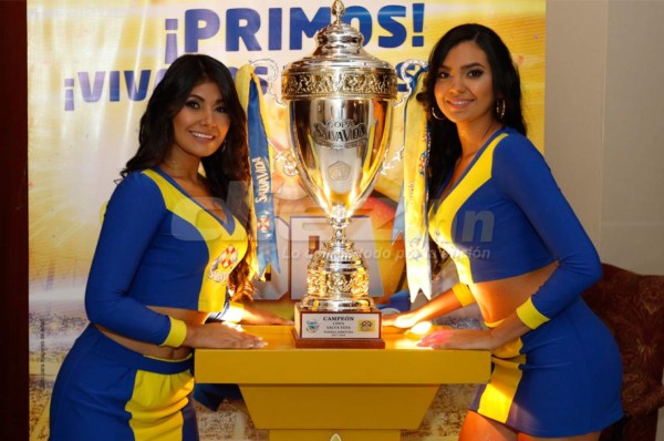 La Liga Nacional presentó su copa italiana para el campeón liguero