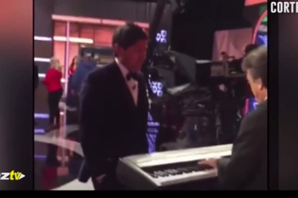 VIDEO: Iván Zamorano sorprende cantando un clásico