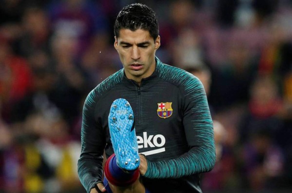 Suárez elige a los tres delanteros que ficharía para el Barcelona