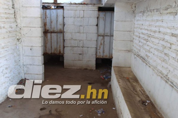 EN EL OLVIDO: Así se encuentra el histórico Fausto Flores Lagos de Choluteca