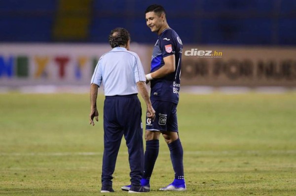 Héctor Castellanos sobre Olimpia: 'Es uno de los equipos que más invierte'