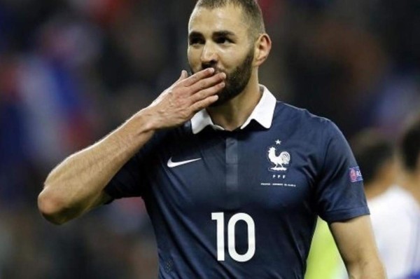 Benzema podría jugar con otra selección, pero debe perder la nacionalidad francesa