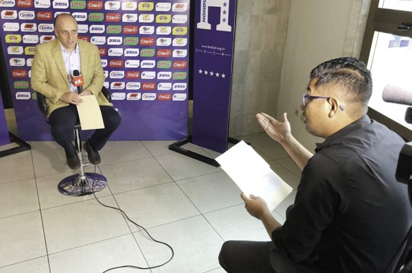 Fenafuth organizó día de medios con el entrenador de la H, Fabián Coito