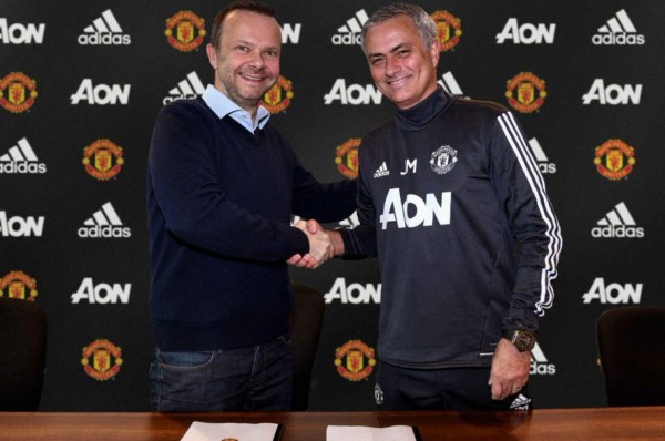 OFICIAL: Mourinho renueva con el Manchester United hasta 2020