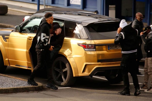 Premier League: Aubameyang está en Londres para firmar con el Arsenal