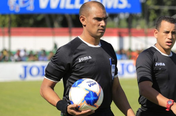 Óscar Moncada, con líneas hondureños pitará el juego eliminatorio Guatemala vs. Islas Vírgenes Británicas