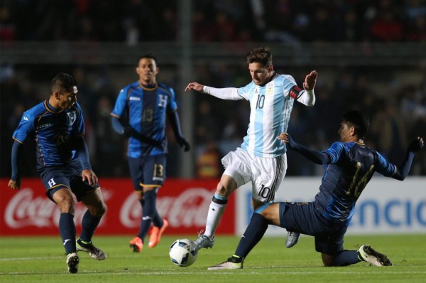 Jorge Salomón: 'Sería bueno jugar ante Brasil o Argentina, hay que estudiar la propuesta”