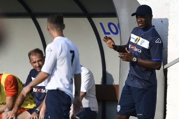 El Brescia de David Suazo no puede con el Pescara jugando en casa